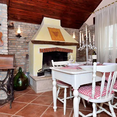 Rustic House With Private Swimming Pool Villa Pula Exteriör bild