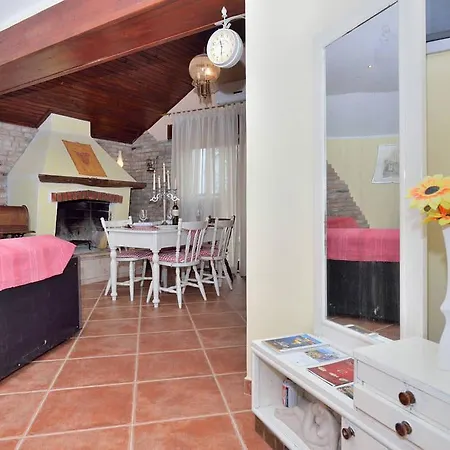 Rustic House With Private Swimming Pool Villa Pula Exteriör bild
