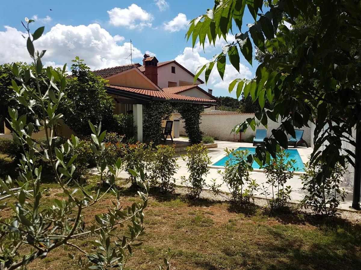 Holiday home Rustic House With Private Swimming Pool Pula