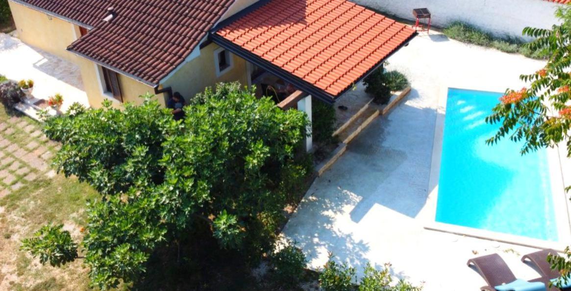 Rustic House With Private Swimming Pool Holiday home Pula